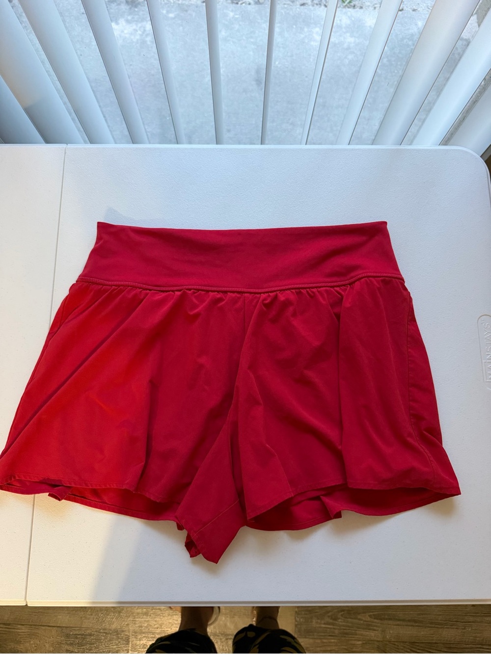 Red All in Motion double layered shorts active size XL T0106